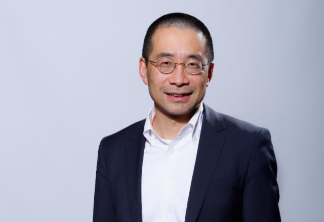 施耐德電氣全球執(zhí)行副總裁、中國區(qū)總裁尹正：提升能源效率助力實現(xiàn)碳中和