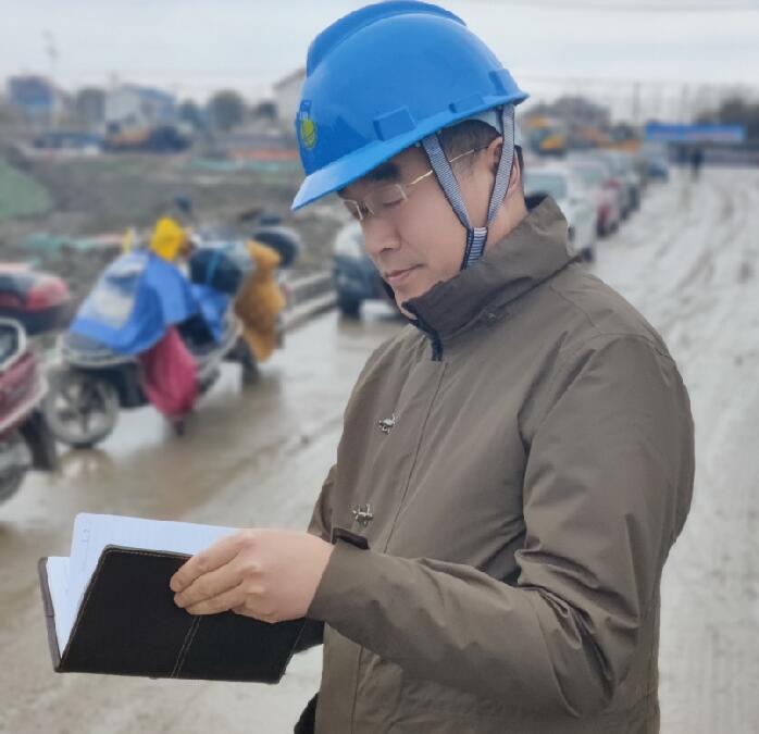 在電力線路設(shè)計的道路上精彩前行——記如東永晟實業(yè)有限公司電力線路設(shè)計組組長、電力工程技術(shù)工程師汪建軍