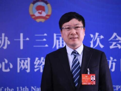 【兩會】云南聯(lián)通總經(jīng)理張云勇：發(fā)揮通信央企數(shù)字經(jīng)濟(jì)發(fā)展主力軍作用，推進(jìn)5G公眾應(yīng)用健康發(fā)展