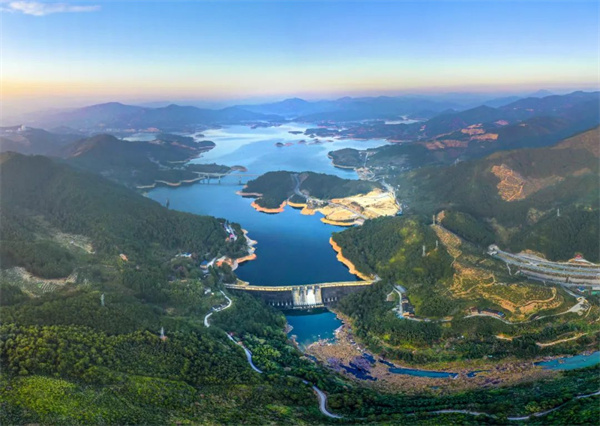 華電福建公司不負(fù)春光趕秋實，“雙碳”路上奮楫行