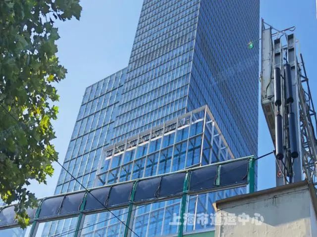 光伏發(fā)電棒＋柔性組件！上海高架路聲屏障安裝光伏