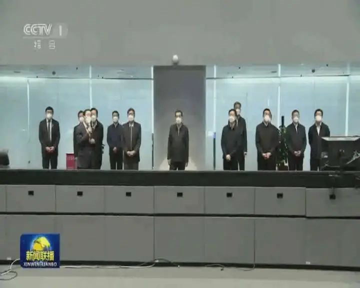 李克強考察國家電網公司并慰問基層干部職工