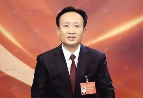 衣立東任國網(wǎng)四川省電力公司董事長、黨委書記