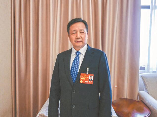 新型電力系統(tǒng)建設(shè)為電力裝備制造業(yè)帶來新機(jī)遇——訪全國人大代表，全國工商聯(lián)副主席，特變電工股份有限公司黨委書記、董事長張新