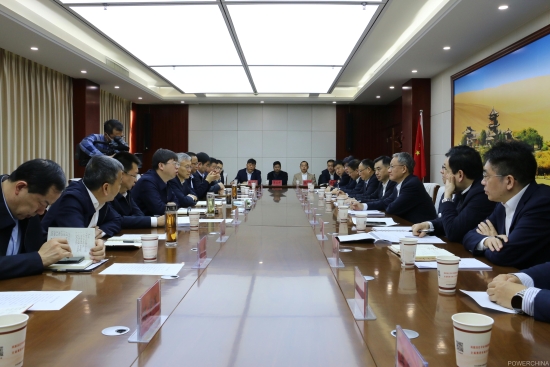 中國電建黨委副書記、總經(jīng)理王斌與酒泉市主要領(lǐng)導(dǎo)會談
