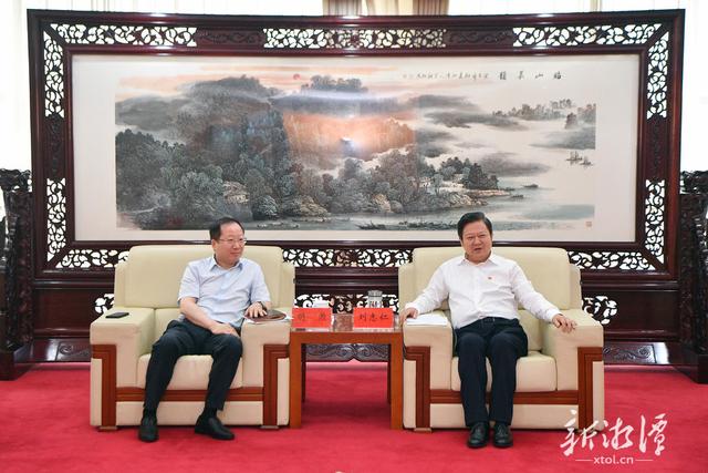 湘潭市委書記劉志仁與國網(wǎng)湖南電力公司董事長、黨委書記明煦座談交流