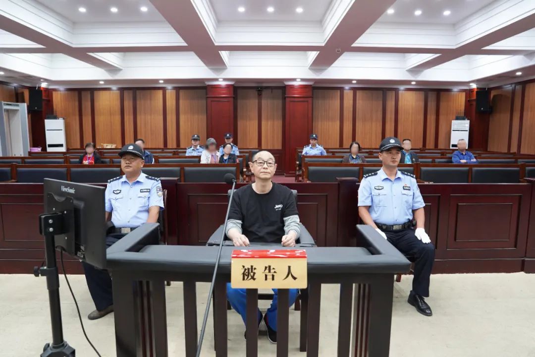 貴州電網(wǎng)有限責(zé)任公司原黨委委員、工會(huì)主席張帆受賄案一審宣判