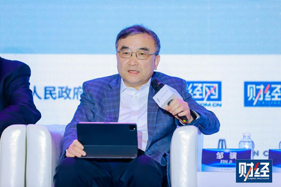 能源基金會首席執(zhí)行官鄒驥：碳市場的核心是要?jiǎng)?chuàng)造碳市場