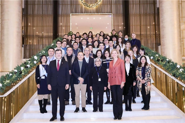 愛旭持續(xù)發(fā)力中歐新能源市場，為零碳未來注入更多活力
