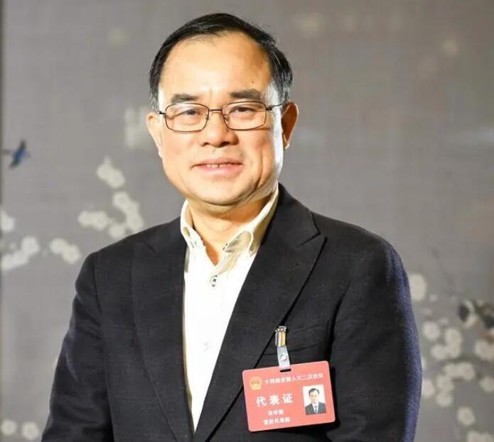 【兩會好聲音】全國人大代表、長安汽車董事長朱華榮：強化市場調(diào)節(jié)手段，進一步改善汽車消費環(huán)境