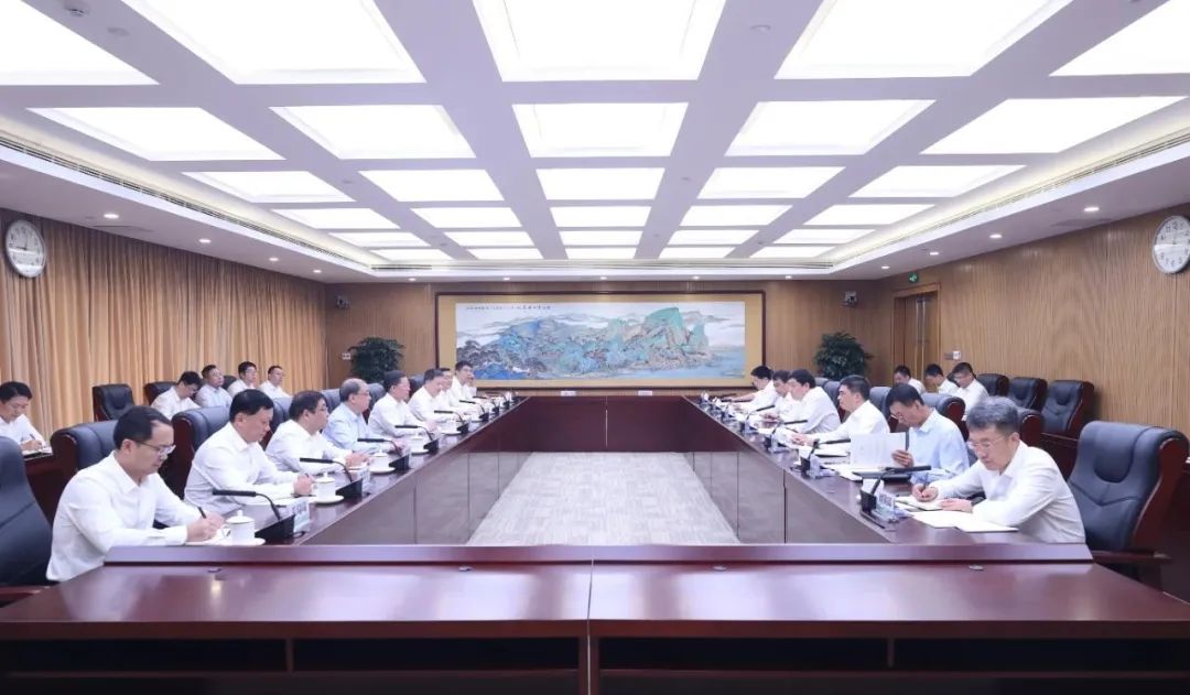 中國電氣裝備李洪鳳董事長、周群總經(jīng)理拜訪國家電網(wǎng)有限公司董事長張智剛