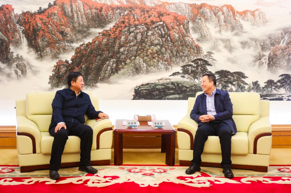 大唐甘肅公司黨委書記、董事長王建偉與甘肅電投集團黨委書記、董事長蒲培文會談