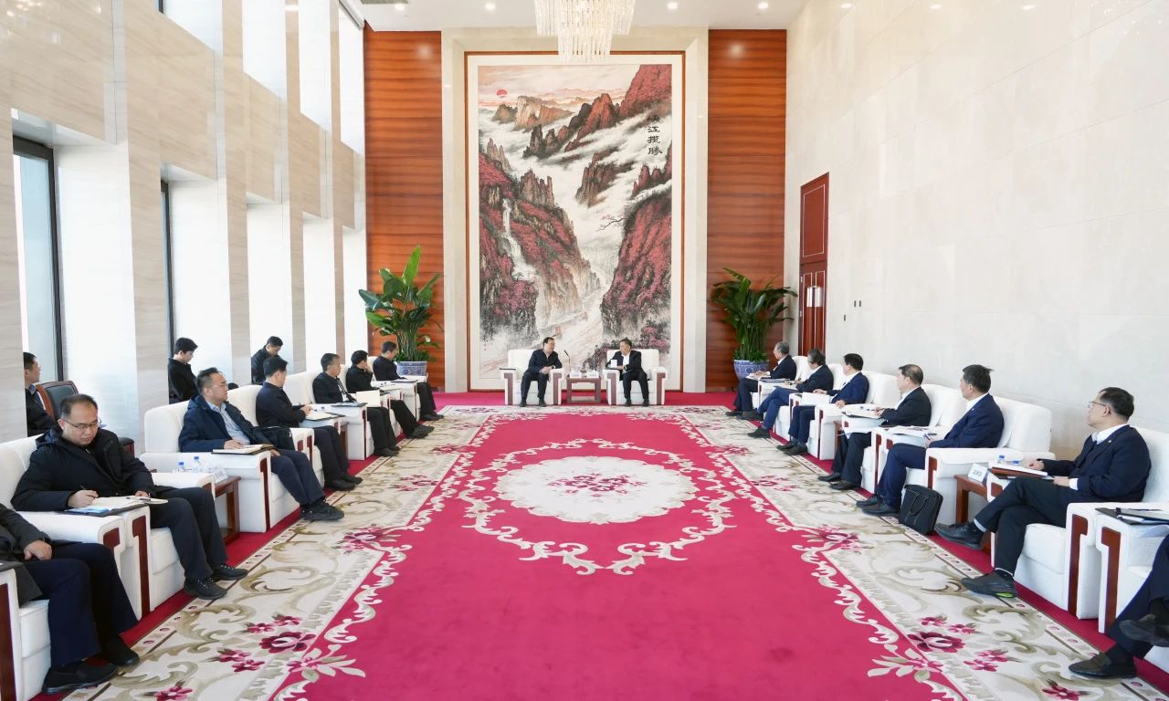 中國(guó)能建董事長(zhǎng)宋海良、總經(jīng)理倪真與中國(guó)南水