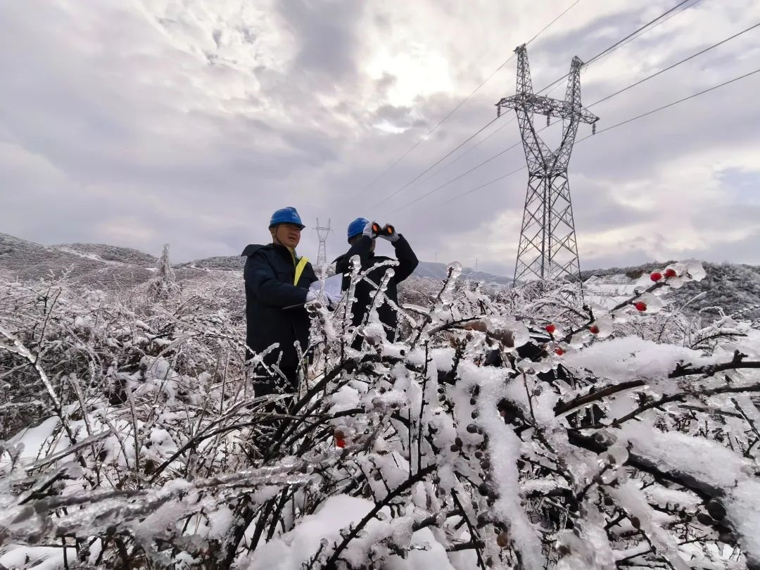 南方電網(wǎng)科技抗冰 讓冰雪“看得見、除得掉、防得住”