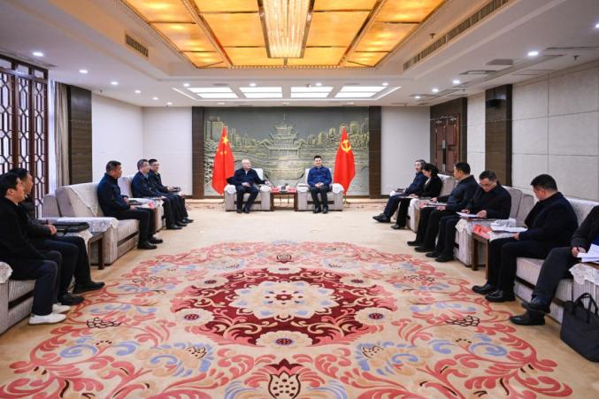 貴陽市領(lǐng)導(dǎo)會見中國節(jié)能環(huán)保集團(tuán)有限公司黨委常委、總會計師朱慶鋒一行